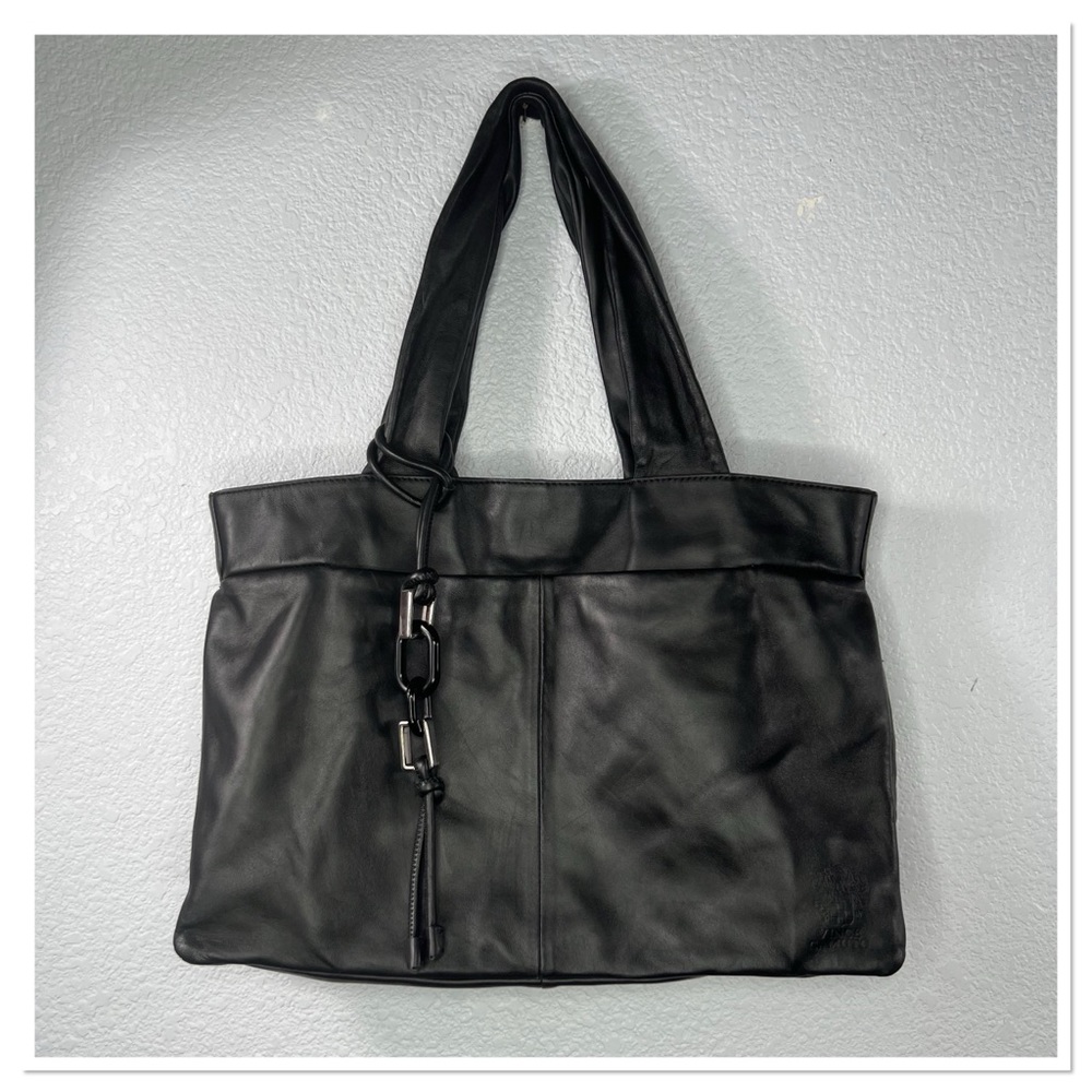 Vince Camuto Brant Leather Tote Handbag in Nero (Black)
